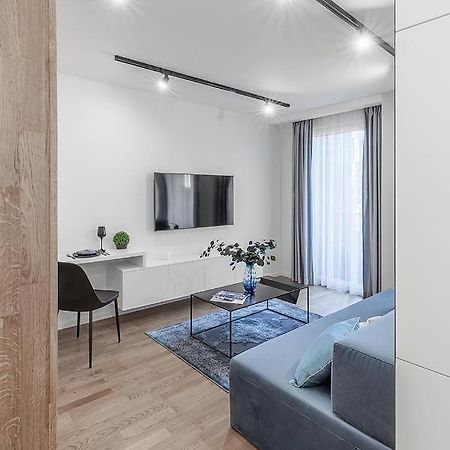 Brand New Apartment In VNO Eksteriør billede